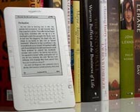 Amazon debuts international Kindle e-reader