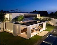 Villa construction frenzy paving Bali paradise