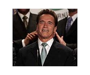 Gillard teams with Schwarzenegger on climate action