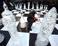 Ice Chess Players Race Against Thaw In Moscow