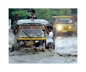 At least 60 feared dead as monsoon lashes north India