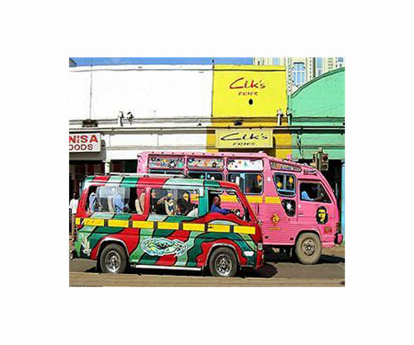 Death toll from Kenya bus accident rises to 31