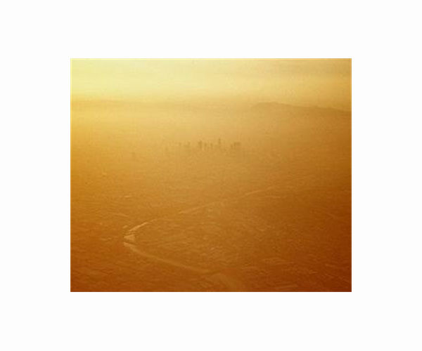 Smog blankets US West Coast as deadly wildfires rage