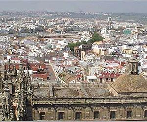 China backs Spain to emerge from economic crisis
