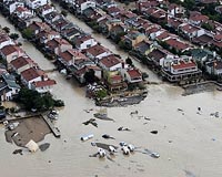 At least 32 dead in Turkey's floods, government under fire