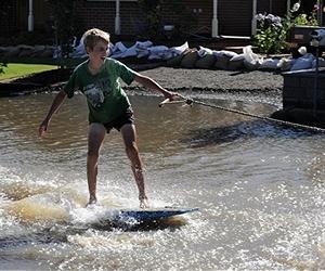 Australia towns face once-in-200-year flood