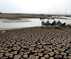 Dry rivers, vibrant with culture and life
